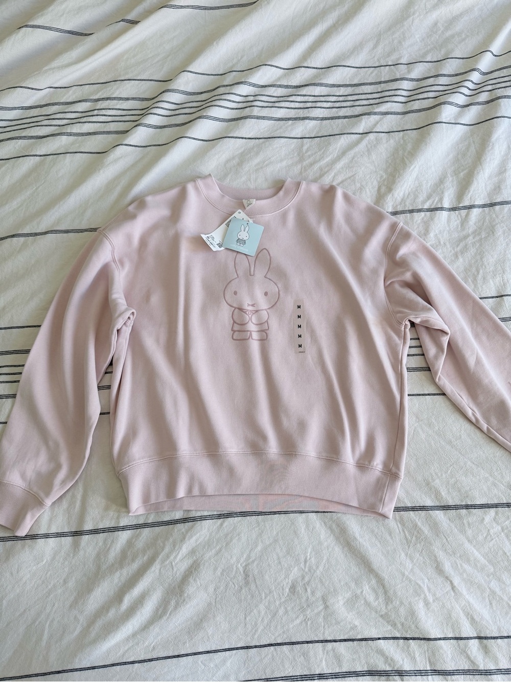 NWT Uniqlo Miffy Crewneck